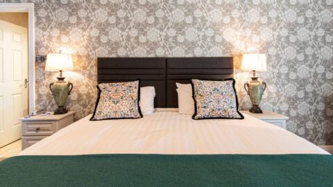 Room 407 Ballina Manore Hotel